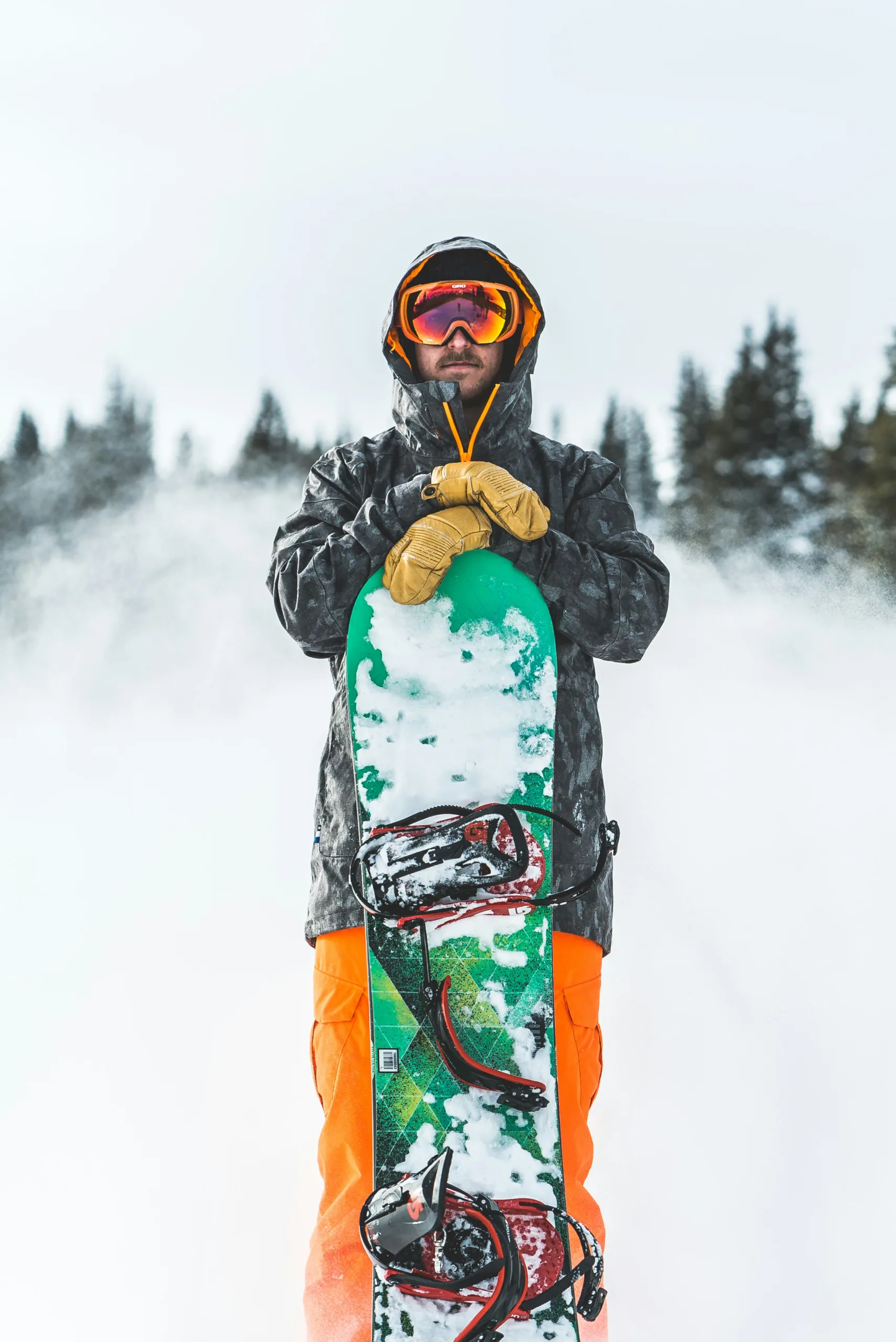 Snowboarder